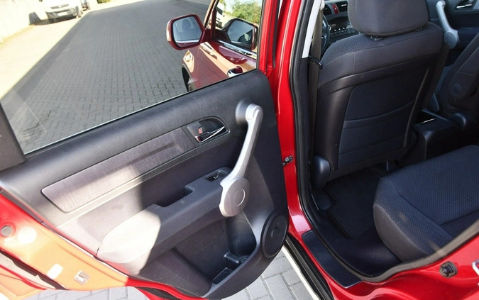 Honda CR-V cena 32900 przebieg: 165000, rok produkcji 2007 z Golczewo małe 379